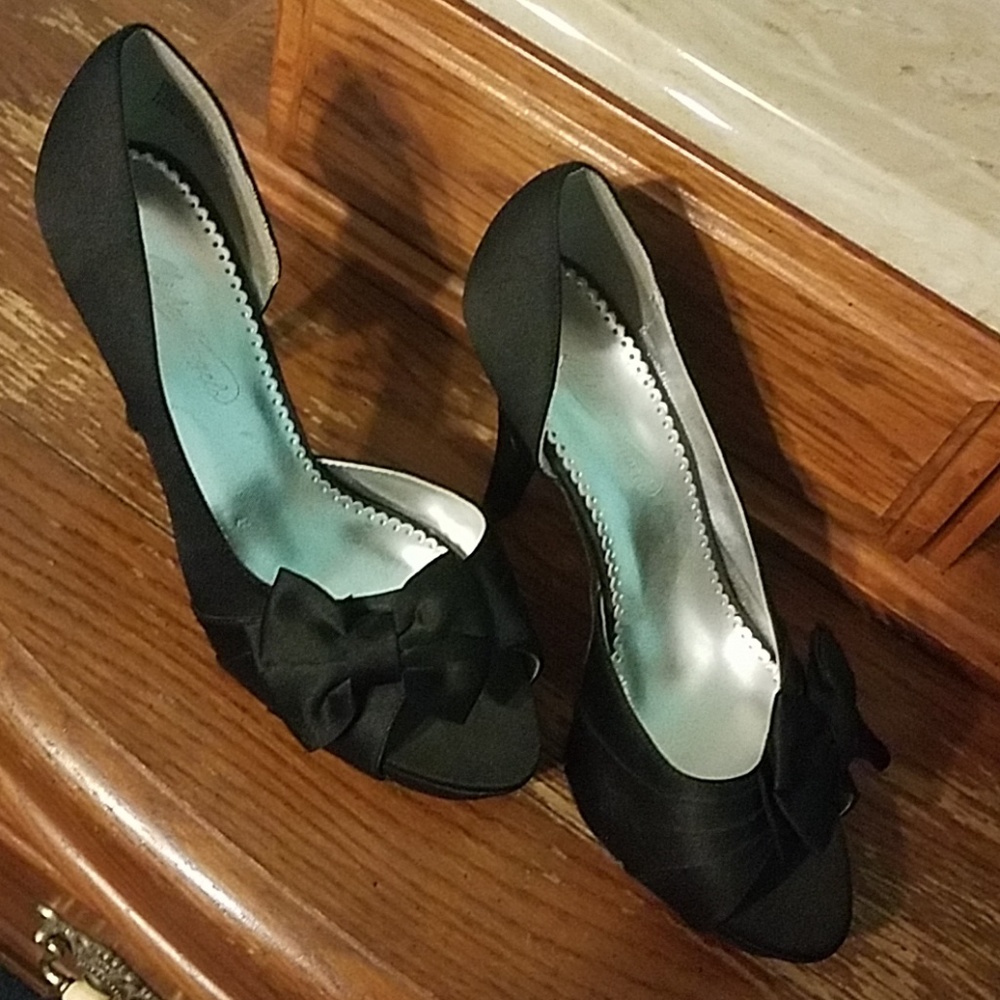 Michaelangelo black high heels size9w